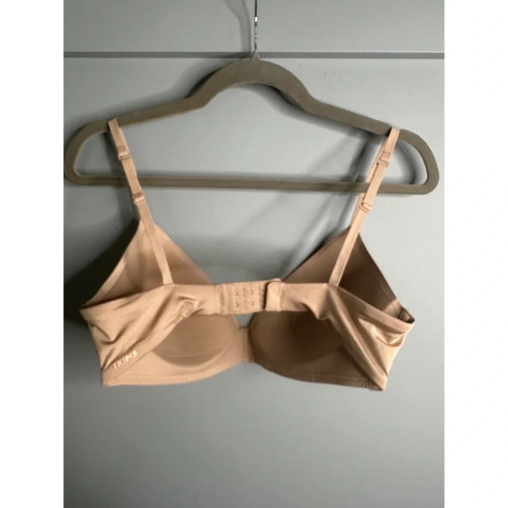 SKIMS 36C Natural Comfort Revolution Underwire Bra Smooth Seamless T-Shirt Bra - Picture 4 of 9